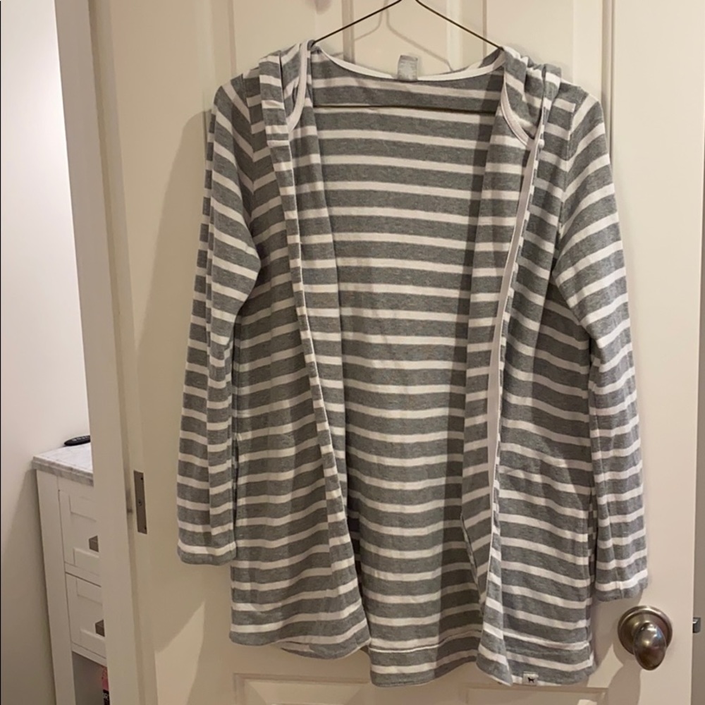 The black dog sweater